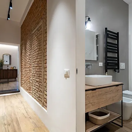 Apartmán The Well - Historic Charm & Comfort *